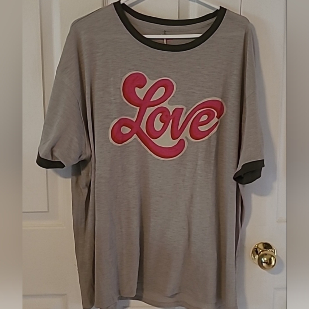 NWT Natural Life Love Tee